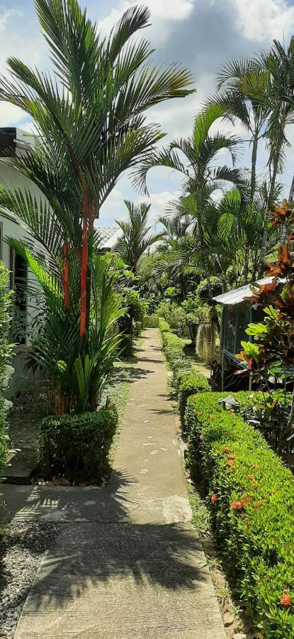 Phuket Sirinapha Resort Nai Yang Beach Esterno foto